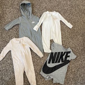 Infant Nike Onsie Set
